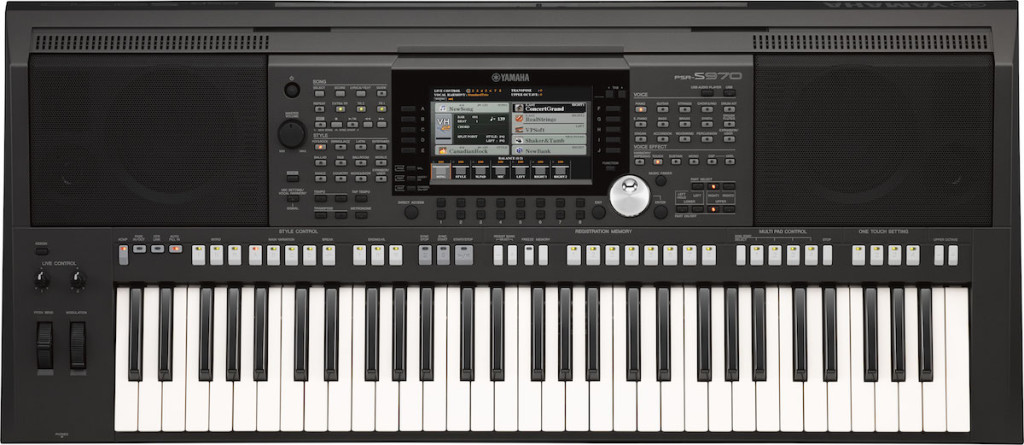 Come si presenta il modello PSR-S970