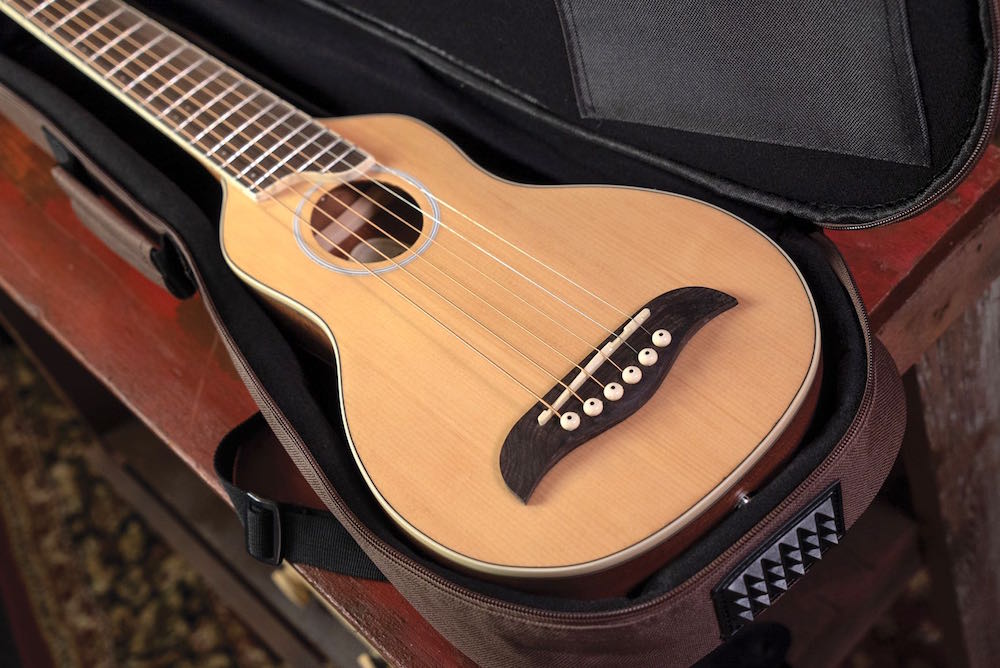 Washburn Rover chitarra acustica travel guitar casale bauer strumenti musicali