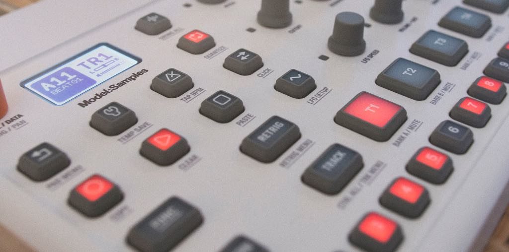 Elektron Model Samples soundwave synth hardware poly strumenti musicali