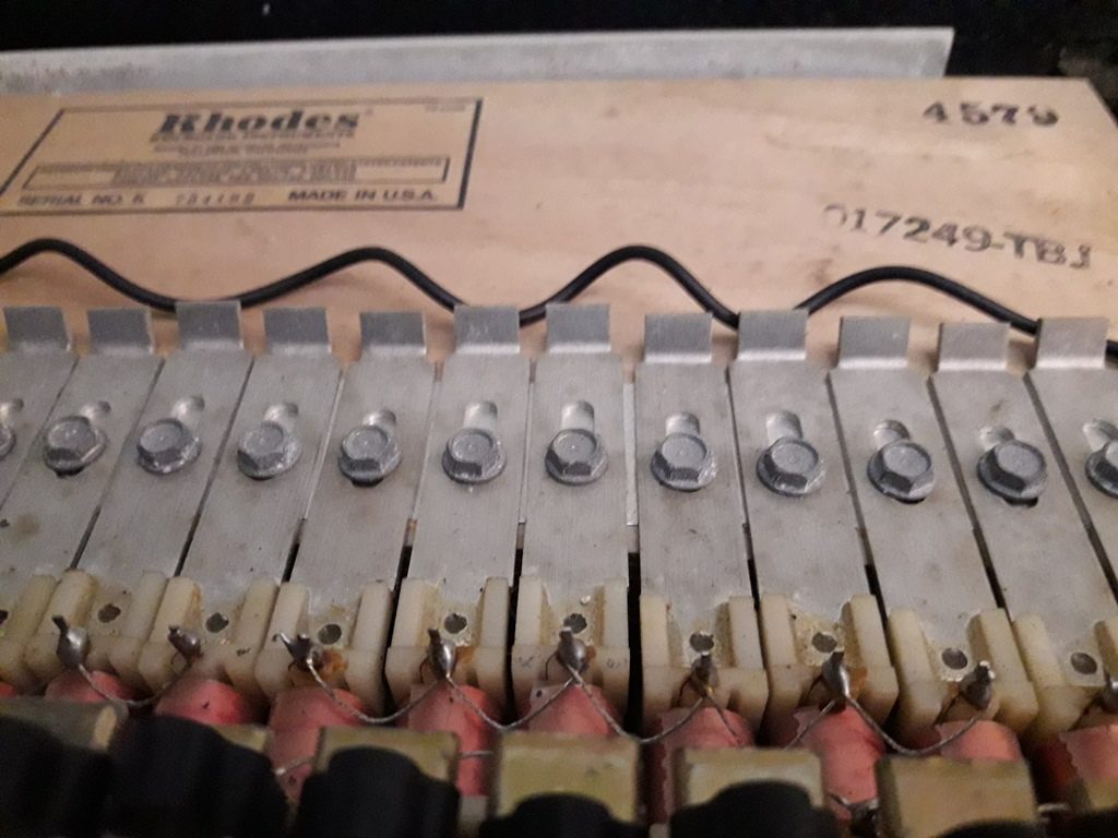 riparazione fender Rhodes smstrumentimusicali