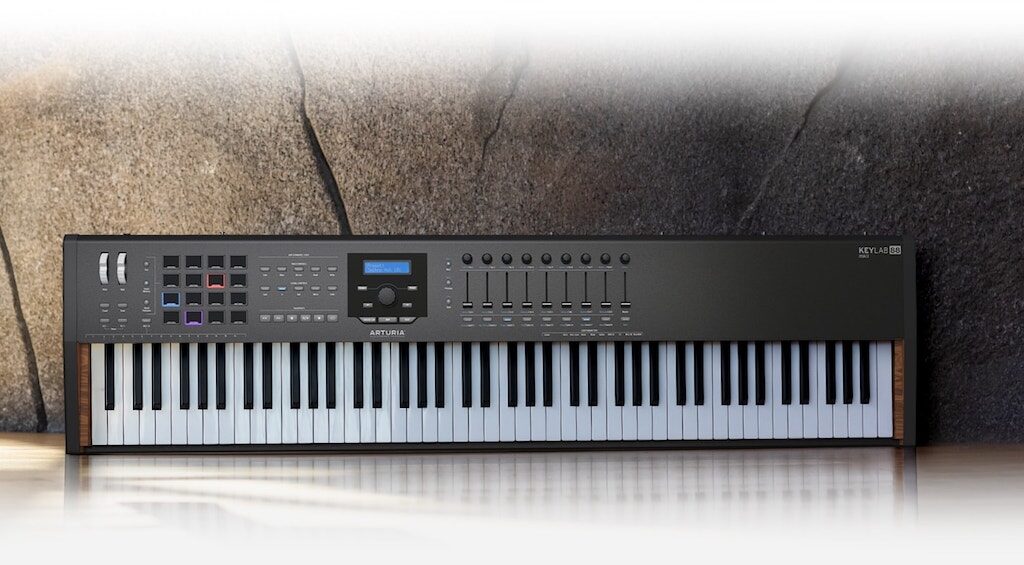 Arturia KeyLab 88 mk2 tastiera master keyboard controller midi producer music midiware strumentimusicali