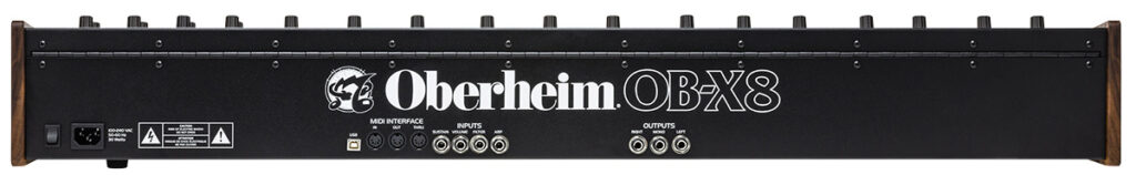 Oberheim OB-X8 sintetizzatore synth hardware strumentimusicali