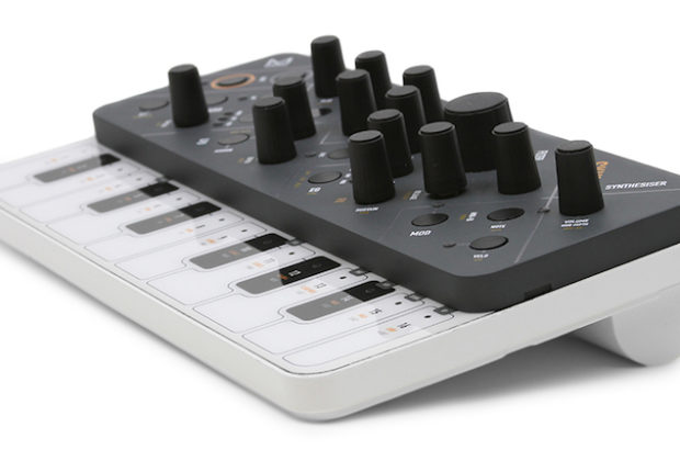 Modal Electronics Skulpt side synth sintetizzatore hardware