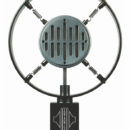 microfono vintage moderno