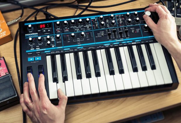 Novation Bass Station II synth update hardware update firmware