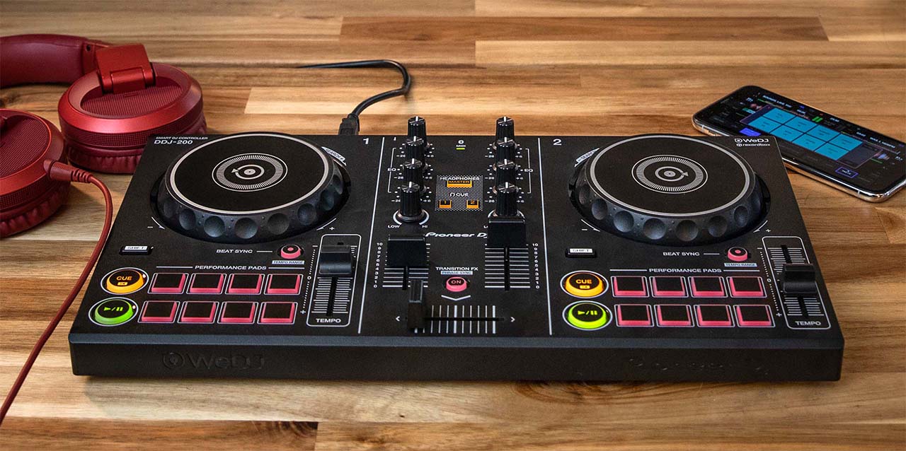 Pioneer DDJ-200, il controller per DJ compatibile con smartphone e iPhone -  SMstrumentimusicali