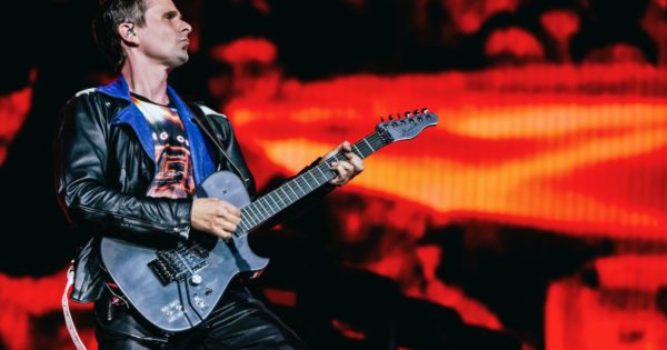 Manson Guitar Matthew Bellamy chitarra guitar news attualità muse strumenti musicali