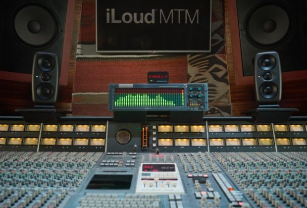 Ik Multimedia iLoud MTM monitor speaker pro studio rec mix hardware mogar audiofader