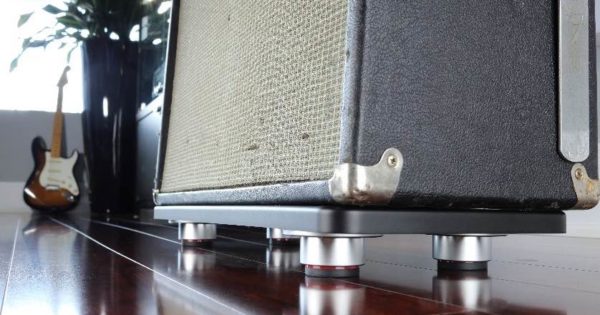 isoAcoustics Stage1 board chitarra amp sub live stage eko music group strumenti musicali