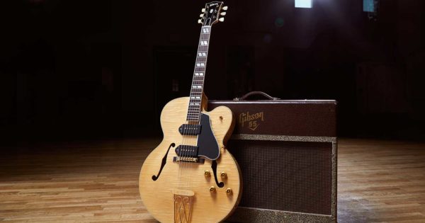 Gibson Chuck Berry 1955 ES-350T chitarra elettrica guitar gibson strumenti musicali