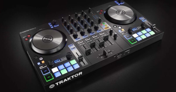 Native Instruments Traktor Kontrol S3 console controller dj midi music strumenti musicali