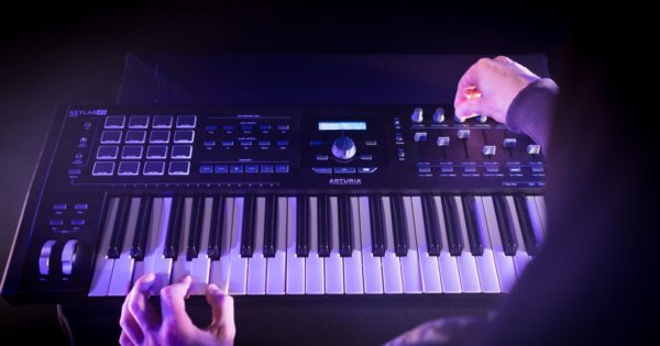 Arturia KeyLab 49 mkII controller MIDI tastiera keyboard midiware strumenti musicali
