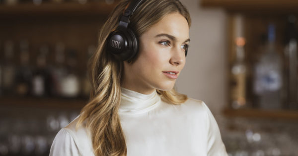 JBL Club 700BT 950c one cuffie headphones bluetooth pro audio leading tech strumenti musicali