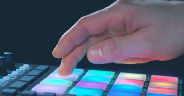 Nektar Aura beat groove hardware daw midi music producer strumenti musicali