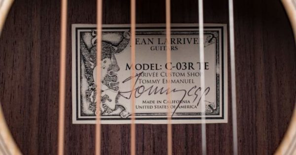 Larriveé Guitars Gold Music chitarra acustica strumenti musicali