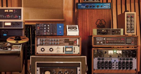 Universal Audio Midiware hardware software studio rec mix pro project home strumenti musicali