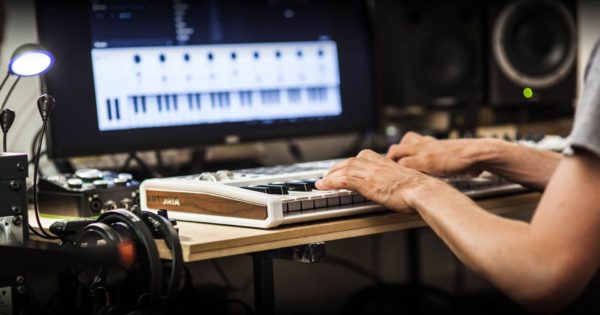 Arturia KeyLab 49 mkII controller hardware studio midi keyboard midiware strumenti musicali