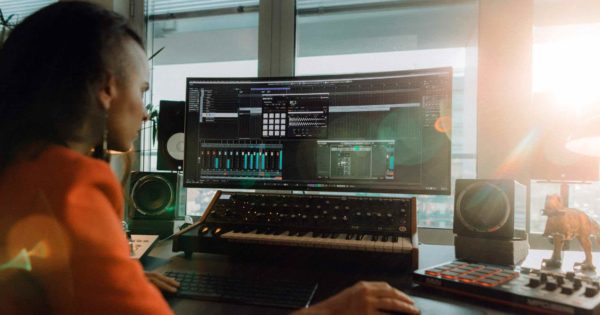 Steinberg #stayhome elements collection wavelab cubase dorico absolute daw software produzione strumenti musicali