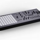 Polyend Black Medusa synth hardware digital studio producer music strumenti musicali