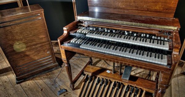 organo organ hammond intervista smandfriends riccardo gerbi leslie l100 b3 b2 strumenti musicali