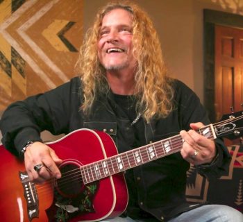 Gibson Love Dove Frank Hannon tesla singer chitarra acustica guitar acoustic signature strumenti musicali
