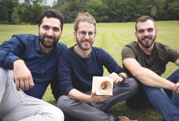 VAIA cassa acustica legno wood amplificatore passivo diffusore acustico trentino dolomiti smartphone audio audiofader ecosostenibilità Giuseppe Addamo Federico Stefani Paolo Milan