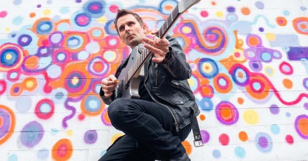 Manson Guitar Matthew Bellamy Backline chitarra muse guitar distributore meta serie prezzo strumenti musicali