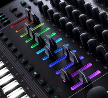 Roland TR-8s drum machine 808 909 rhythm performer composer producer dj strumenti musicali