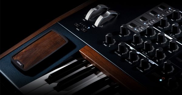 Arturia PolyBrute analog synth sintetizzatore hardware polifonico polyphony music producer strumenti musicali midiware