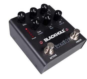 Eventide Blackhole Pedal riverbero fx hardware stompbox pedaliera guitar chitarra mogar strumenti musicali prezzo