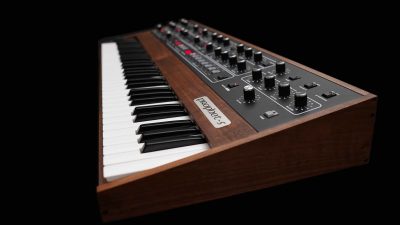 Sequential Prophet-5 hardware sintetizzatore synth music producer dave smith strumenti musicali