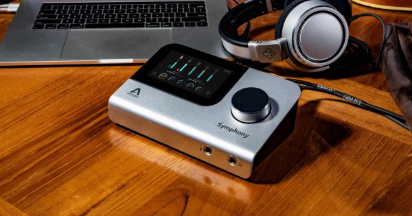 Apogee Symphony Desktop hardware interfaccia audio pro studio home project soundwave strumenti musicali