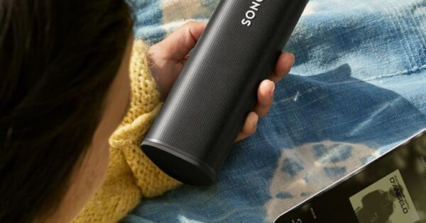 Sonos Roam audio portable mobile hardware music speaker strumenti musicali