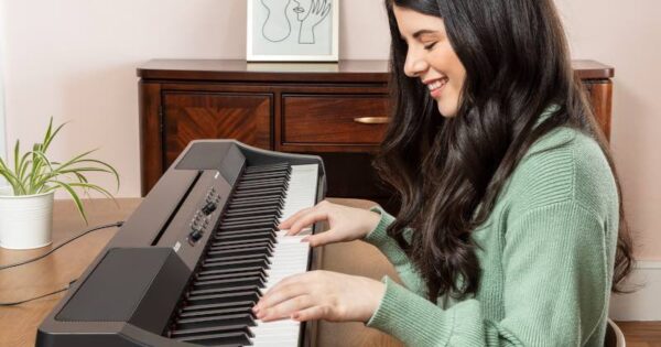Alesis Prestige digital piano keyboard pianoforte tastiera studio live home strumentimusicali