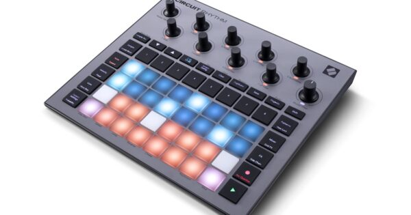 Novation Circuit Rhythm sampler hardware dj producer live studio midiware strumentimusicali