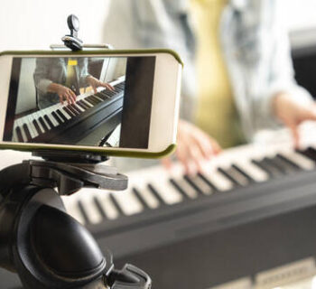 video al pianoforte