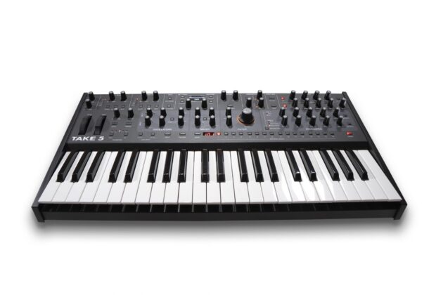 Sequential circuits Take 5 synth hardware digital sintetizzatore strumentimusicali