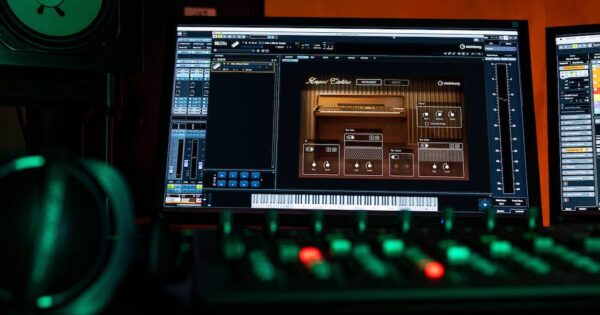 Steinberg Amped Elektra Absolute 5 virtual instrument soft synth sintetizzatore music producer audiofader