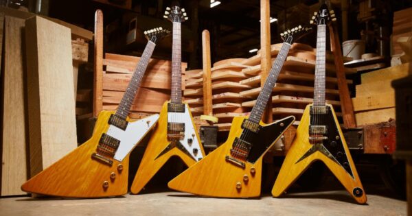 Gibson 1958 Korina Explorer Flying V chitarra elettrica electric guitar vintage reissue modern strumentimusicali