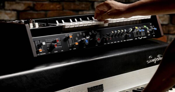 Korg miniKORG 700 FS synth hardware sintetizzatore vintage algameko strumentimusicali
