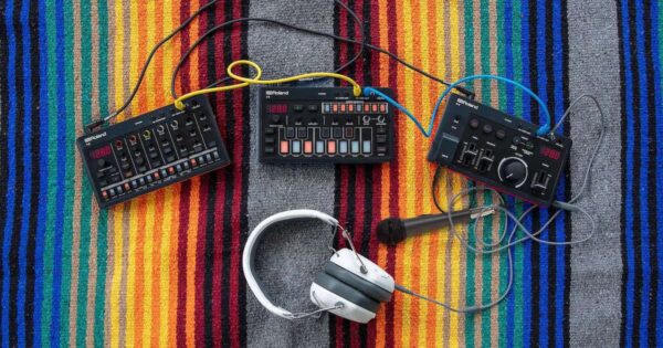 Roland AIRA Compact sintetizzatore vocal fx drum machine hardware digital strumentimusicali