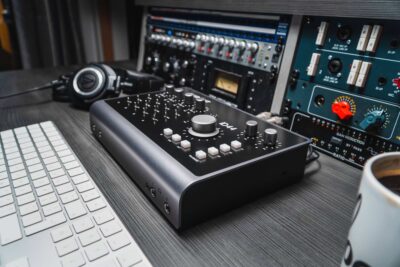 Audient iD44 mk2 recording studio home project leading technologies strumentimusicali