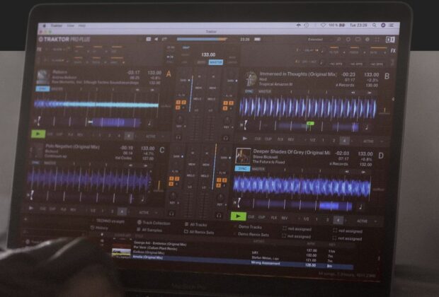 NI Traktor Pro Plus dj abbonamento sample producer software midimusic strumentimusicali