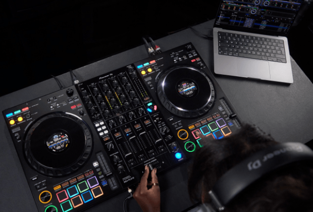 Pioneer DDJ-FLX10 controller dj track separation lighting rekordbox Serato dj pro On Jog Display Mix Point Link Magvel Fader Frenexport news audiofader