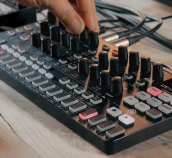 ik multimedia uno synth pro x desktop synth news smstrumentimusicali.it