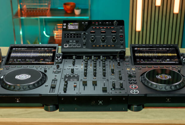 Alphatheta DJM-V5