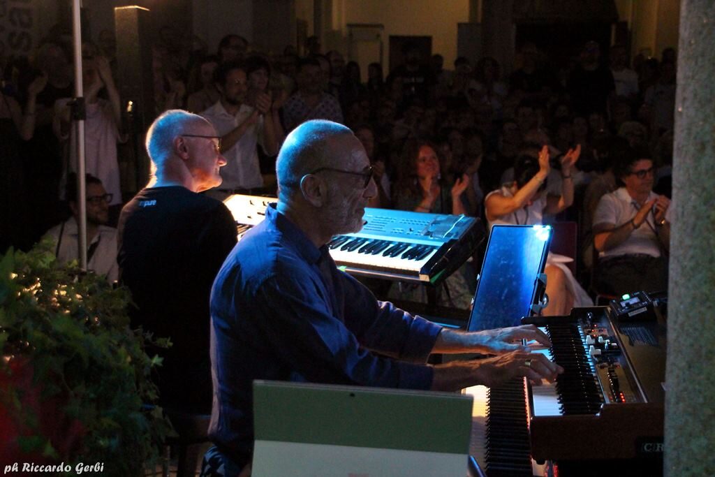 concertozzo riccardo gerbi sm strumenti musicali elio e le storie tese biella
