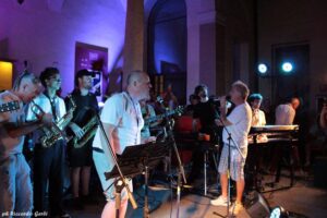 concertozzo riccardo gerbi sm strumenti musicali elio e le storie tese biella