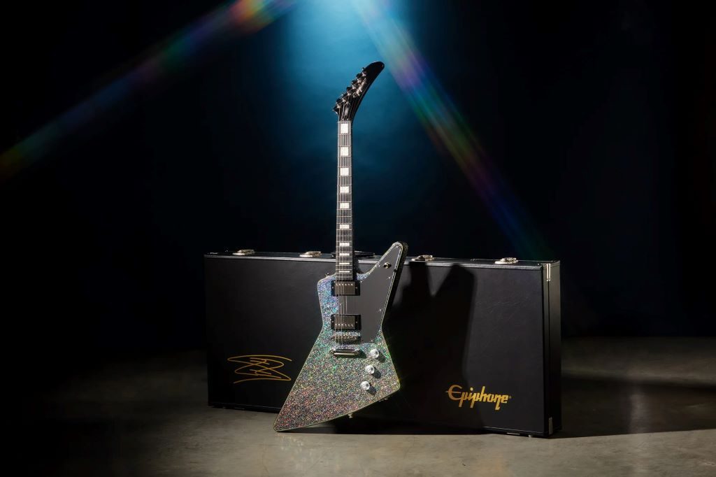Explorer Custom Lzzy Hale, Epiphone Explorer Custom Lzzy Hale, Lzzy Hale Explorer, Epiphone Lzzy Hale, chitarra Lzzy Hale, Halestorm, Epiphone Explorer, Explorer Custom, chitarra elettrica rock, ProBucker Ignite