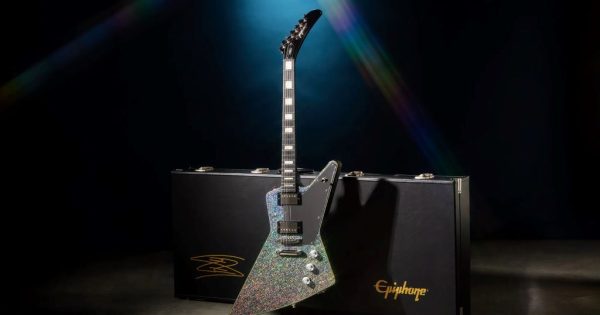 Explorer Custom Lzzy Hale, Epiphone Explorer Custom Lzzy Hale, Lzzy Hale Explorer, Epiphone Lzzy Hale, chitarra Lzzy Hale, Halestorm, Epiphone Explorer, Explorer Custom, chitarra elettrica rock, ProBucker Ignite